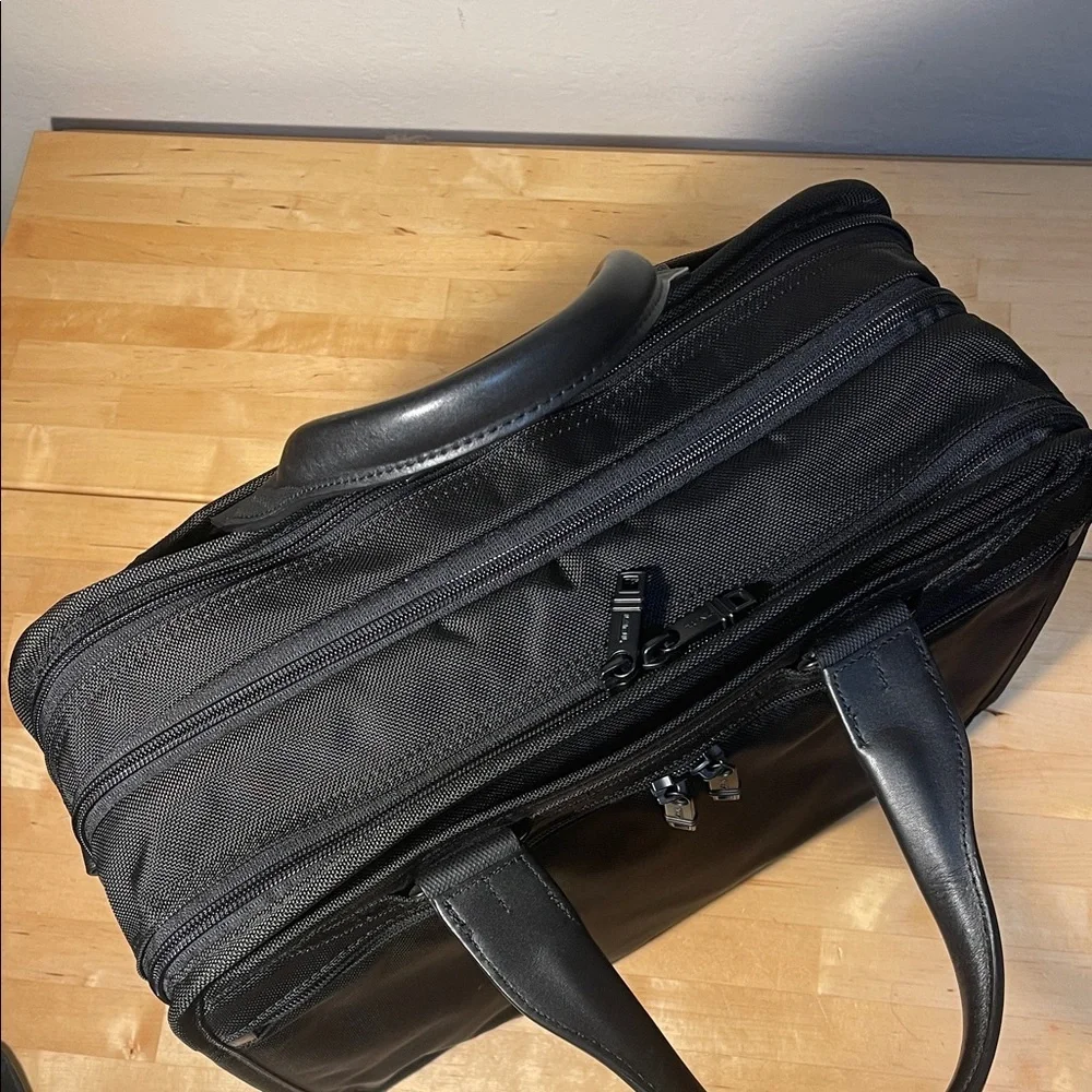TUMI Alpha Expandable Organizer Laptop Brief - Black